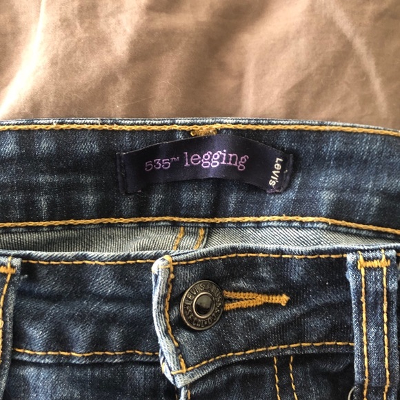 Levi’s Jeans - Picture 3 of 6
